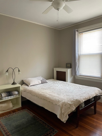 your bedroom - East Side house share, M-F only, 1.25 mi from campus, on busline, free parking