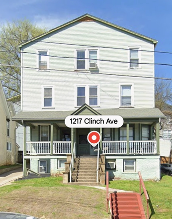 Street View - 1br/1bath Apartment available starting August! Walk to class!