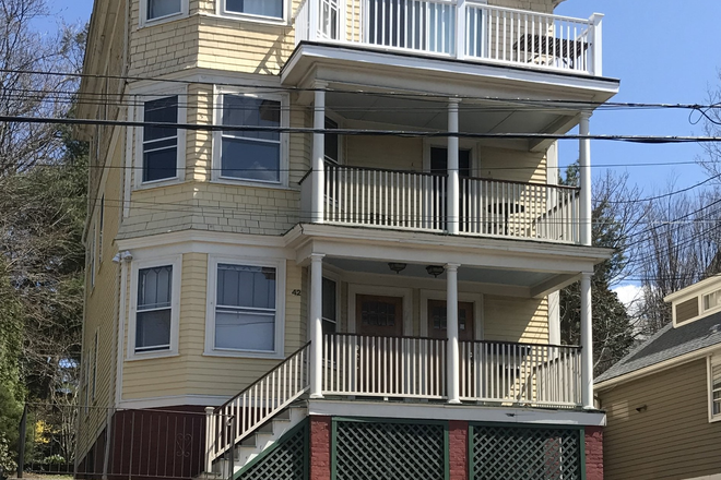 exterior - 42 Pratt Street, 2 Bed, 1 Bath, $2,600 - Avail. Now Apartments