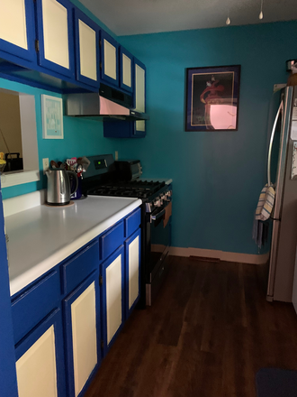 Full kitchen - $2,400 / 2br - 1100ft2 - 2 Bedroom, 3 level condo available 6/15