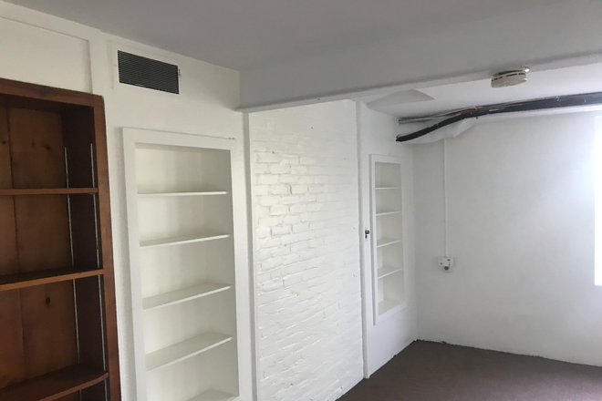 Book Shelves - Arlington Center Studio House