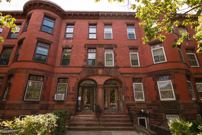 Front Main entrance - Stunning, Spacious, Updated 3 bedroom Unit!