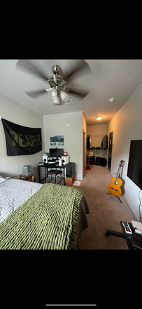 Bedroom - Bellamy Apartments Dahlonega, 3 MIN drive from campus, Your OWN bedroom AND bathroom! MALES ONLY 4x4