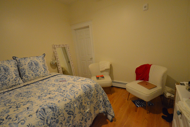 Studio - Rent Reduced!! Cozy Studio on Westland Ave Available 9/1/2026 Apartments