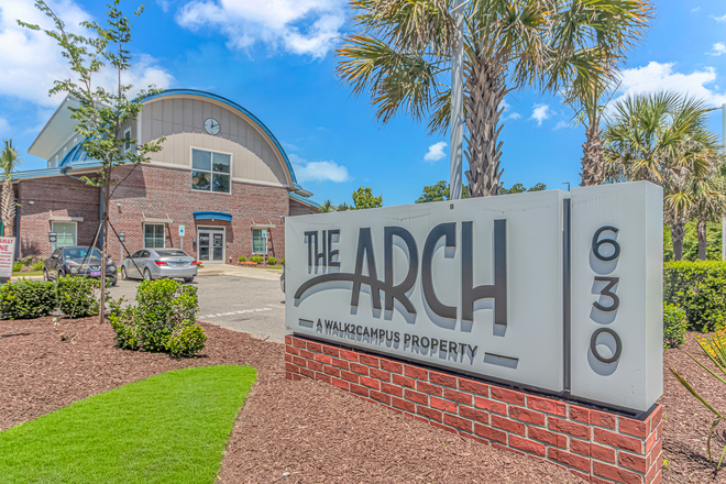 Welcome to the Arch - The Arch Apartments