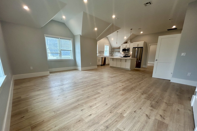 kitchen/living room - *NO BROKERS FEE!* NEW RENO! 2 Bed / 1 Bath w/ LAUNDRY IN UNIT! Near HBS Avail. 9/1/26! Apartments