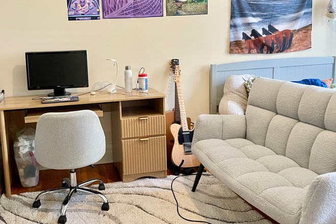 bedroom - Wyman Towers Apartments