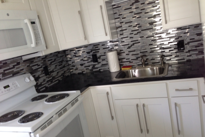 kitchen - 23 Indian Trail North South Kingstown, RI 02879 Apartments