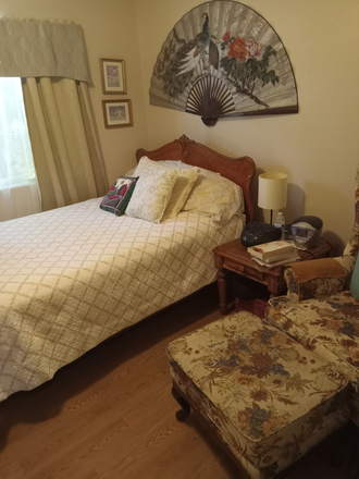 Bedroom fully furnished, spacious closets - Ruth's Town House Bedroom