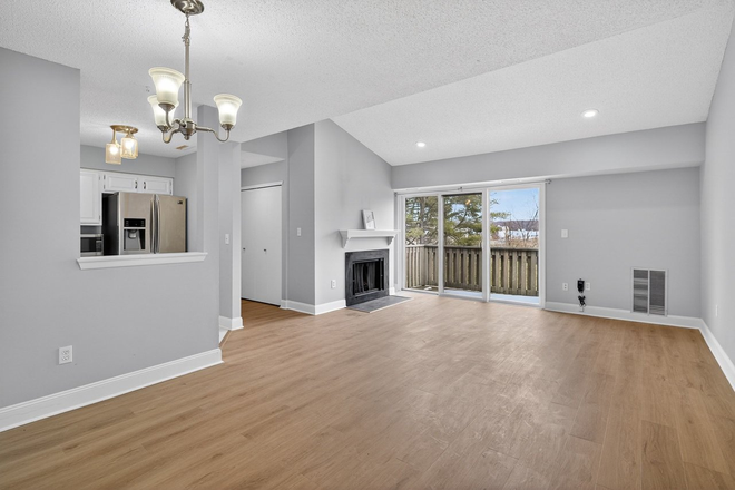 Dining room, kitchen and living room - 1BR condo-Aspen Dr-Plainsboro