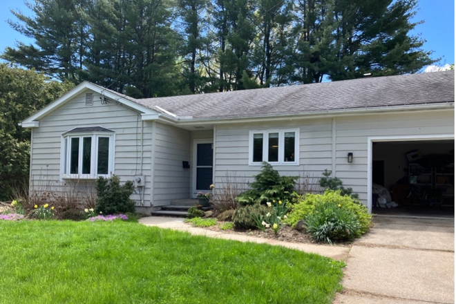 Front of house - Private Apartment in Northampton