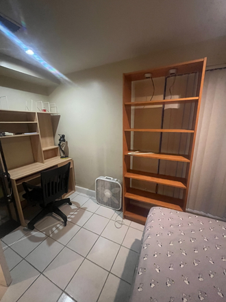 Bedroom - Small bedroom with detached bath in private home