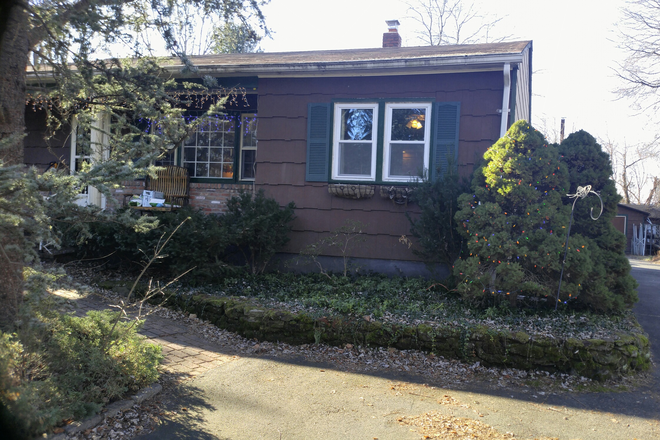 Street view - Private room with en-suite bathroom-Mather Ave-Princeton House