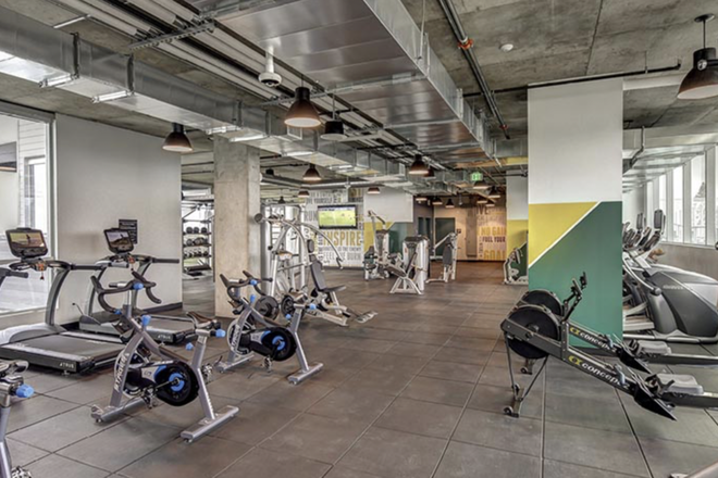 Gym - 959 Apartment right next to campus