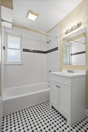 Bathroom - 3 Bed / 1 Bath near Arsenal Yards, Watertown