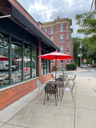 Cafe' nearby - 4 bedroom large apartment with great sunlight; updated kitchen and bathroom and porch. very close t