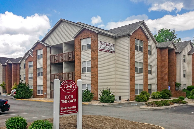 Outside of the property - Tech Terrace Apartments