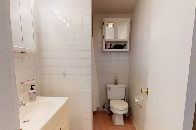 Tile Bath - Furnished Private Bedrooms in Deluxe Apartment close to Harvard &MIT!