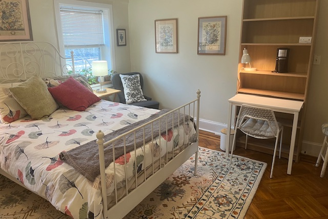 View 2 Bedroom 2 - 2 Rooms Available in Faculty Brownstone - Boerum Hill Townhome