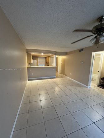Dinning room - Updated 2BR/2BA Condo – Walk to USF!