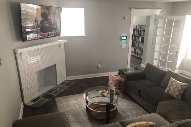 Living Room - Women Housing in Wynnefield Neighborhood