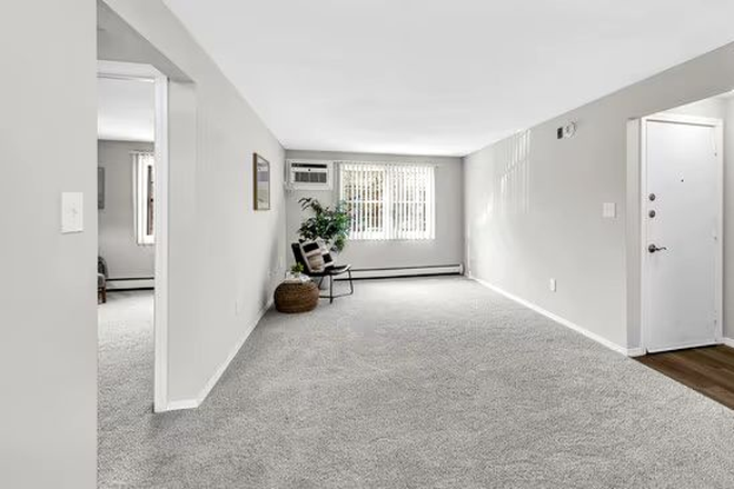 Hall - Sugarloaf Estates Apartments