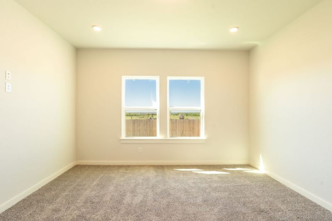 Bedroom 1 - House close to campus
