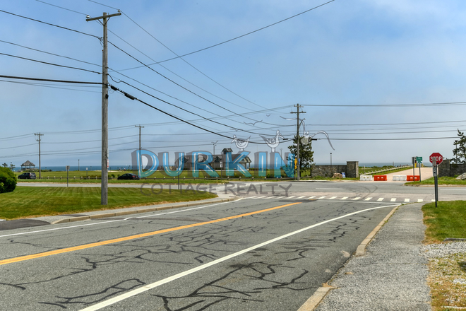 Beach - 3 Bed House Short Walk from Scarborough State Beach