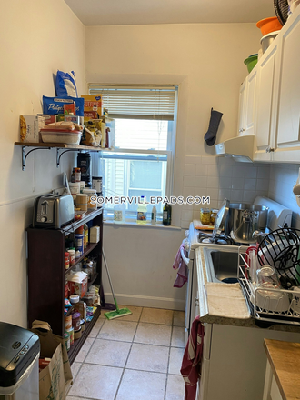 Kitchen - 2 Bed 1 Bath on Raymond Ave. in Somerville! Close Proximity to Tufts! Apartments