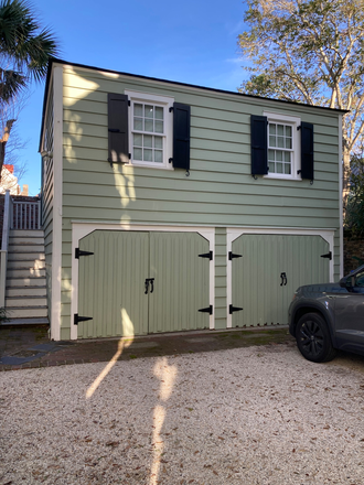 Front drive way and brick entrance to steps on left to Carriage Apartment. - Large Updated Carriage  Studio Apt in Downtown Charleston, walking distance  to MUSC campus