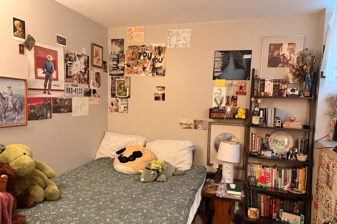 Potential Room available - Apartments 10-15 minute walk to campus