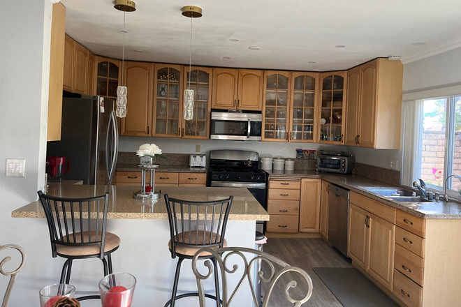 Kitchen - Room For Rent