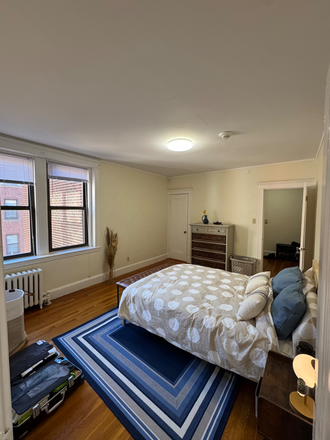 Bedroom - Furnished 1B/1B HUH Sublet May through August Apartments