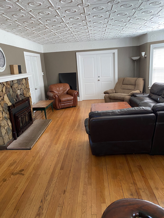 Living room - Meadowbrook House