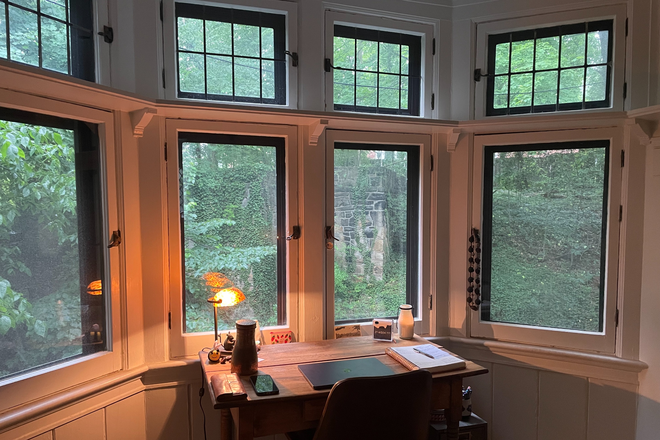 Office - Beautiful Apartment in the Historic Deming House, Cedar-Fairmount Neighborhood