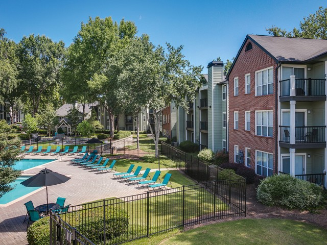 Emory University Off Campus Housing Search Madison Druid Hills Zoom Image 3 Pool