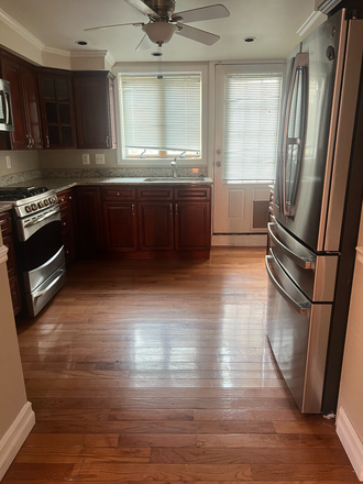 Kitchen - Rowhouse for Rent in Little Italy