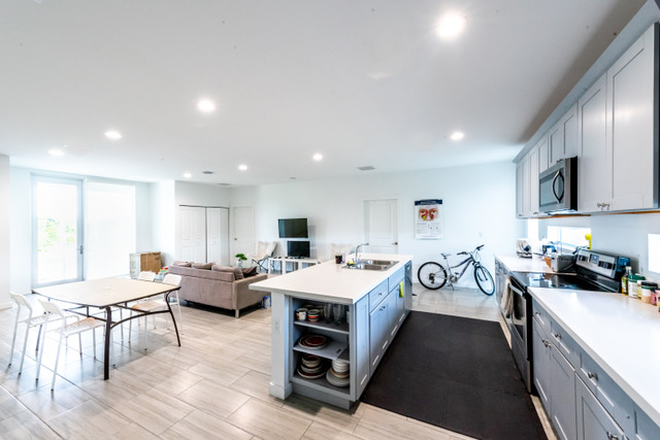 Kitchen - Affordable housing designed for student success, walk to campus Apartments