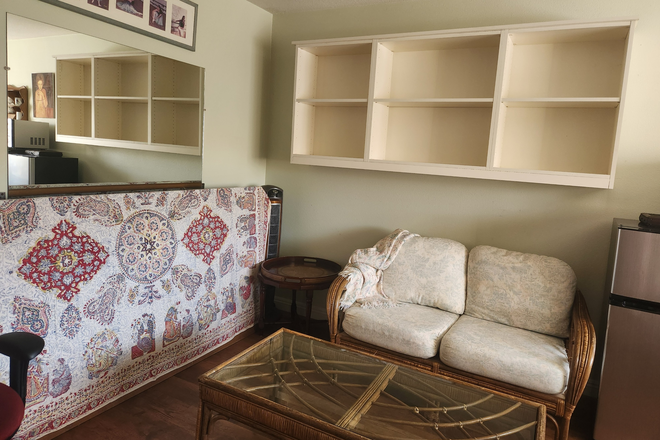 Study Room with Generous Shelving and Exercise Bar - Tustin Ranch Room for Rent - close to campus House