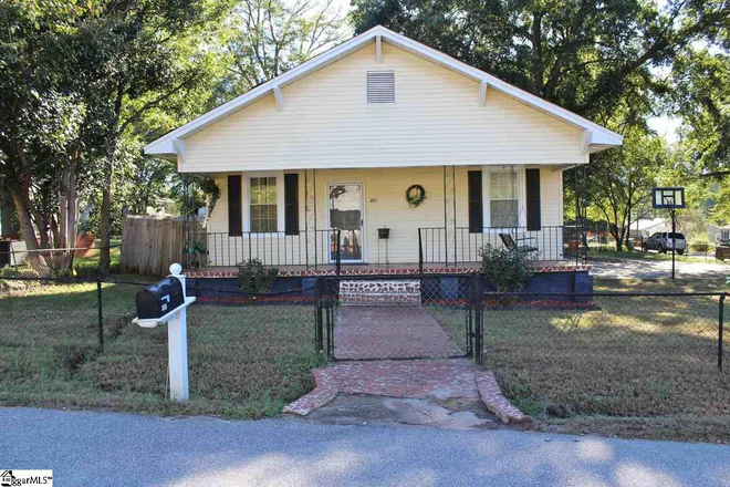 Front Exterior - 2 Bed/2 Bath home, minutes from DT Greenville & Greenville Memorial Hospital