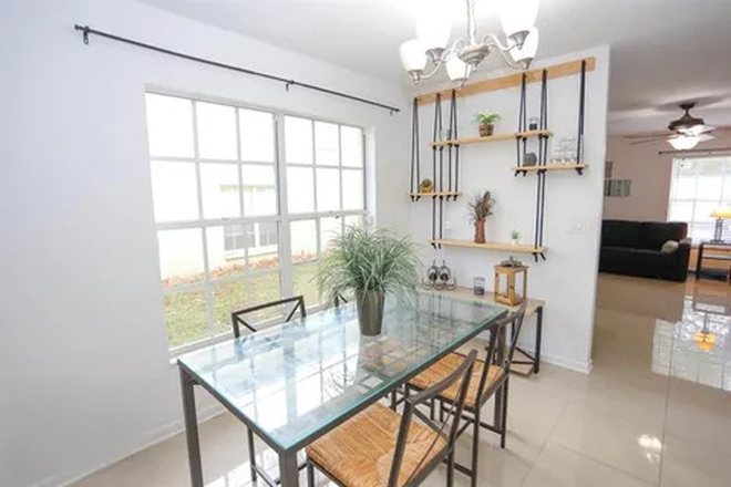 Dining Room - Steps from USF | No Deposit or Application Fee Condo