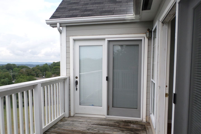  - 2 Bedroom 2 bath Condo