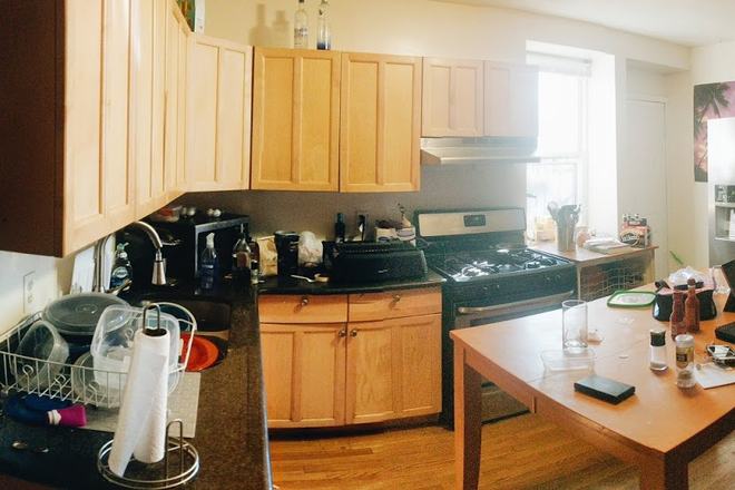 kitchen - Huge 4 Bed / 2.5 Bath in the South End available 9/1/25!! Apartments