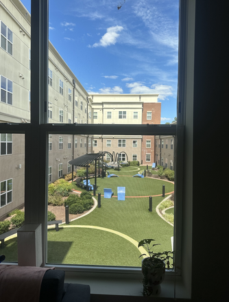 Outside view of zen garden - Landmark 4x2 Apartment