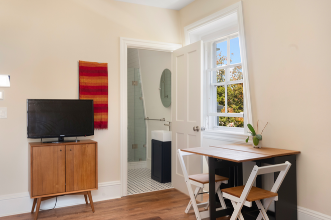 Studio - Charming Furnished Studio Apartment in the Wayland Neighborhood