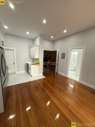 Call call or text Arezou at 617-584-7817 - Stunning gut renovation 2 bed in heart of Kenmore sq.!! MIT shuttle pick up in front of building Apartments