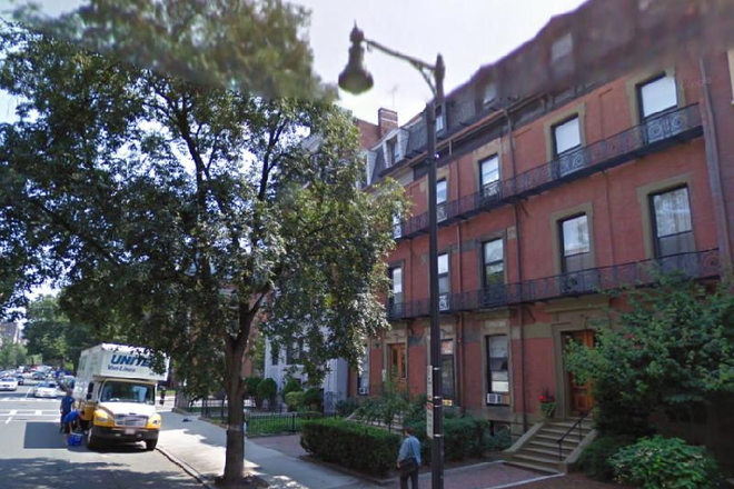 A - VERY PRIVATE, IN BACK BAY Apartments