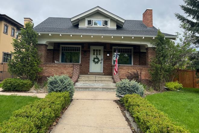 Outside of house - Historic house close to campus!