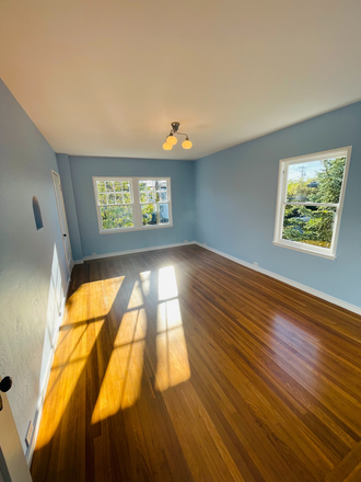 Front room - Classic Charming Fourplex between UCB, Berkeley Bowl, and Whole Foods Triplex