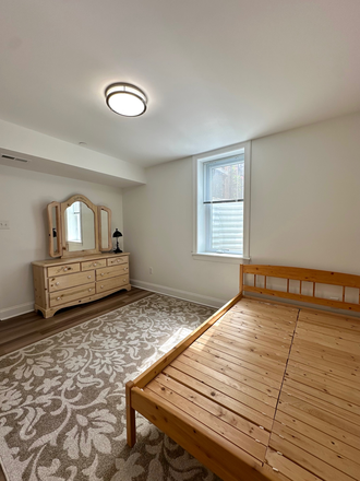 Bedroom available - Great Old Town location with 1 BR - 4705 Howard Ln, College